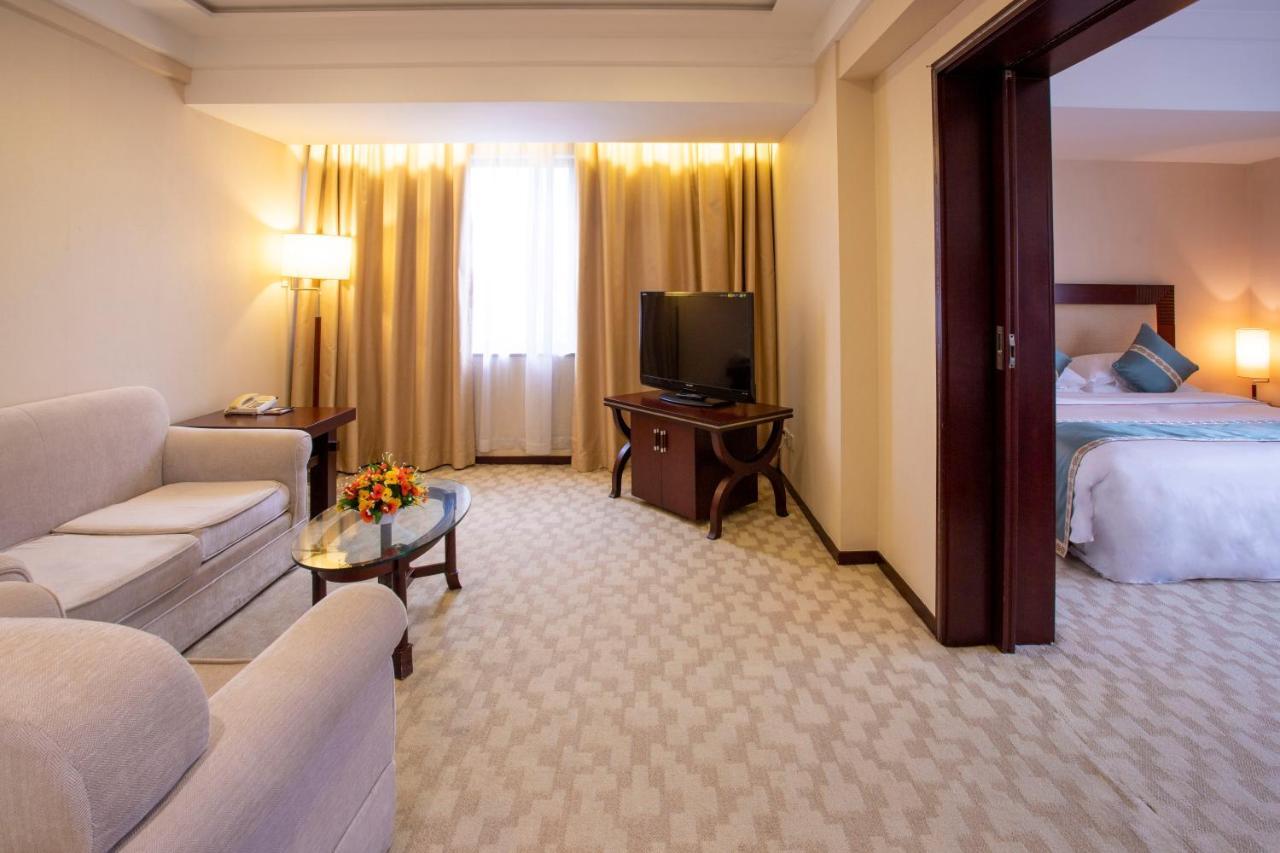 Guangdong Victory Hotel -Shamian Island Kanton Exterior foto