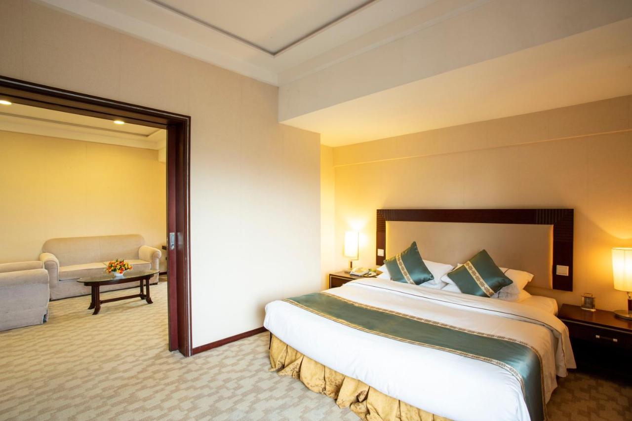 Guangdong Victory Hotel -Shamian Island Kanton Exterior foto